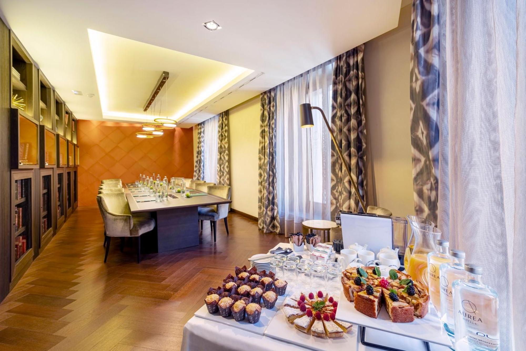 Aurea Washington Irving By Eurostars Hotel Company Γρανάδα Εξωτερικό φωτογραφία The Club at London Heathrow Airport